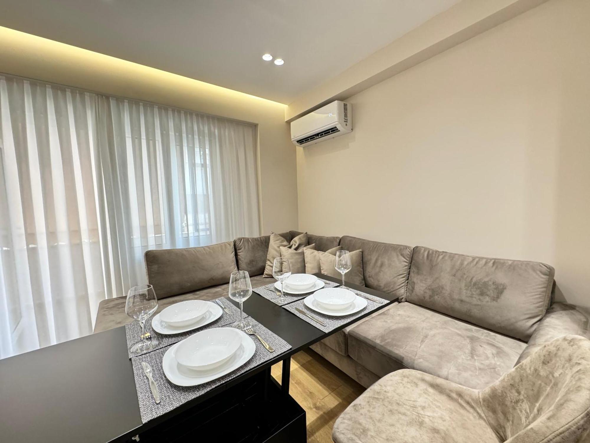 E&R Apartments At Myslym Shyri Tirana Exteriér fotografie