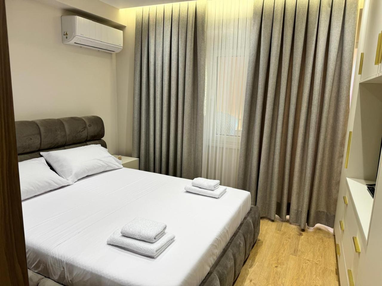 E&R Apartments At Myslym Shyri Tirana Exteriér fotografie