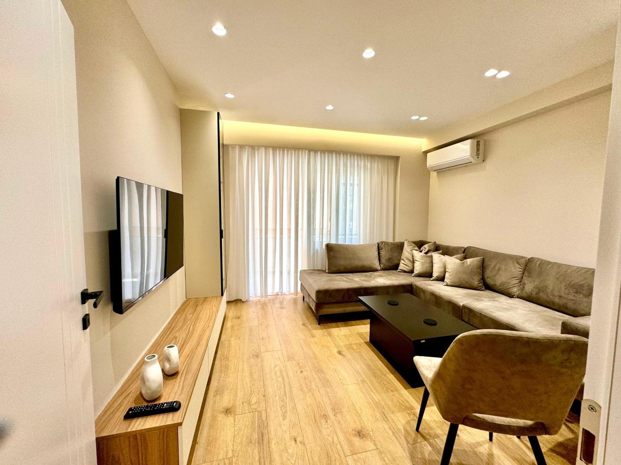 E&R Apartments At Myslym Shyri Tirana Exteriér fotografie
